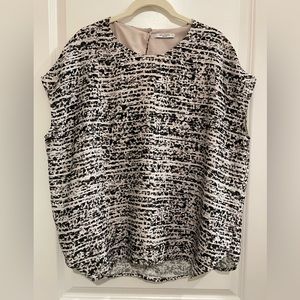 MM Lafleur Large Didion blouse white black gray pattern sleeveless silky feel